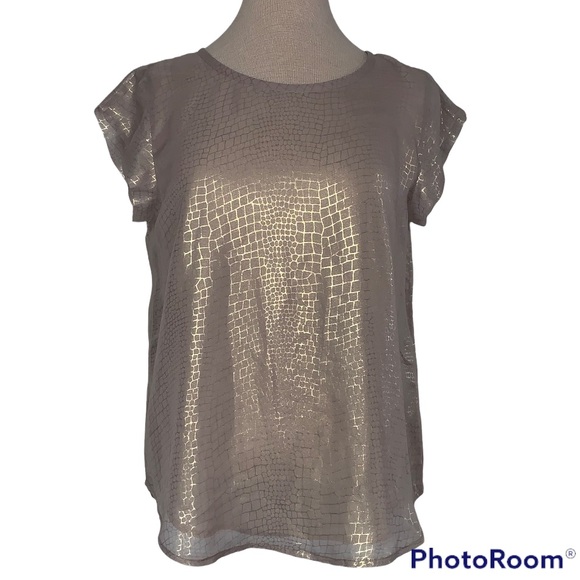 ✨NWT✨ Joie Metallic Snake Skin Gold Top - Picture 2 of 9